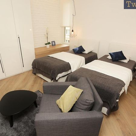 Moment Boutique Apartments Belgrado Esterno foto