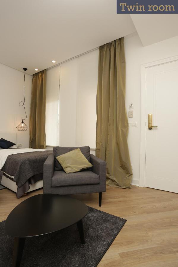 Moment Boutique Apartments Belgrado Esterno foto