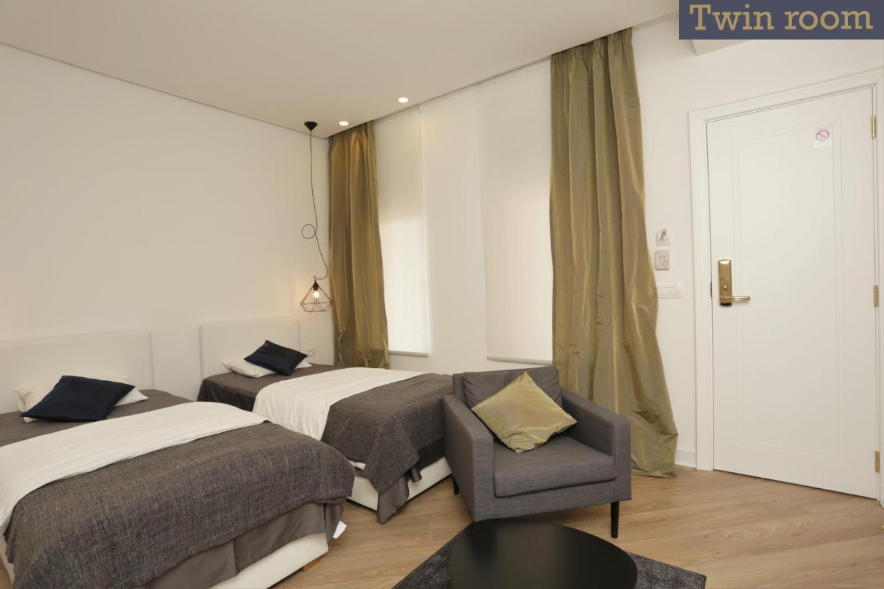 Moment Boutique Apartments Belgrado Esterno foto